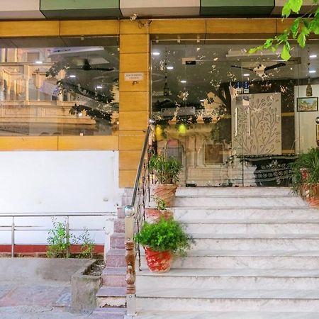Blue Rose International, Family Hotel Agra  Ngoại thất bức ảnh